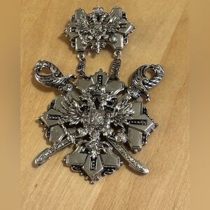 Silver tone ornate relief coat of arms hanging medallion brooch